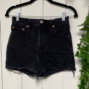 Levi’s Black Women's Jean Shorts